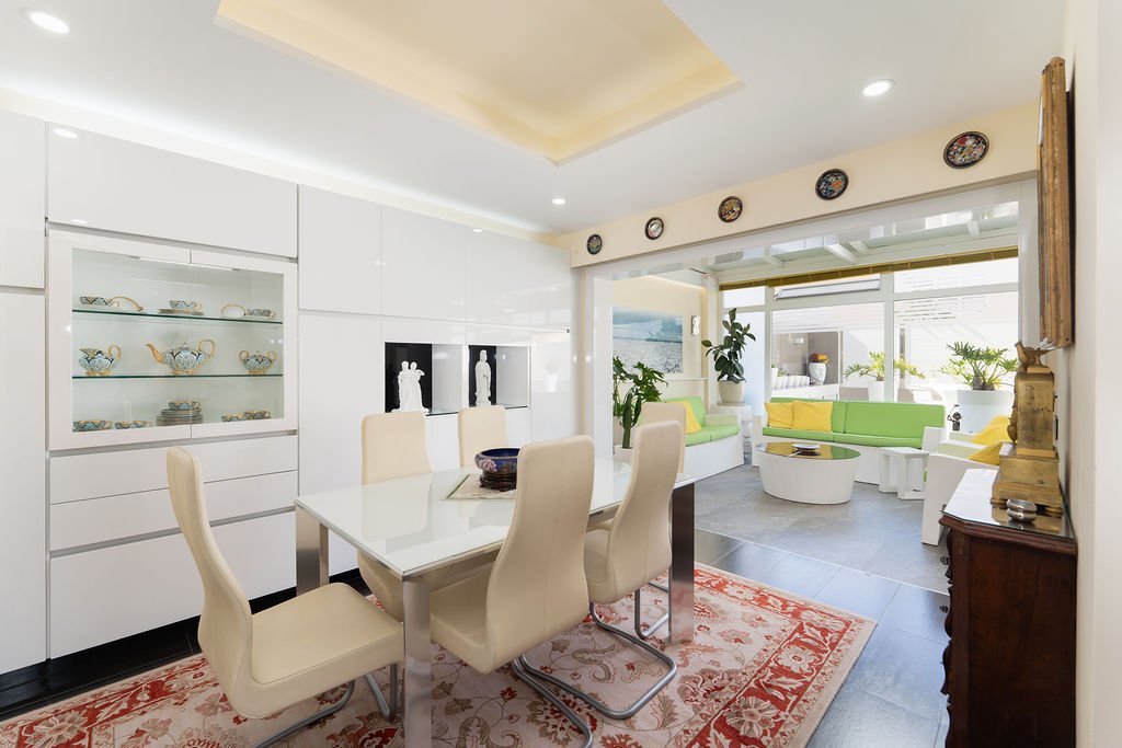 Elegante Villa in Reihe in Sonnenland zu verkaufen Elegante Villa in Reihe in Sonnenland zu verkaufen