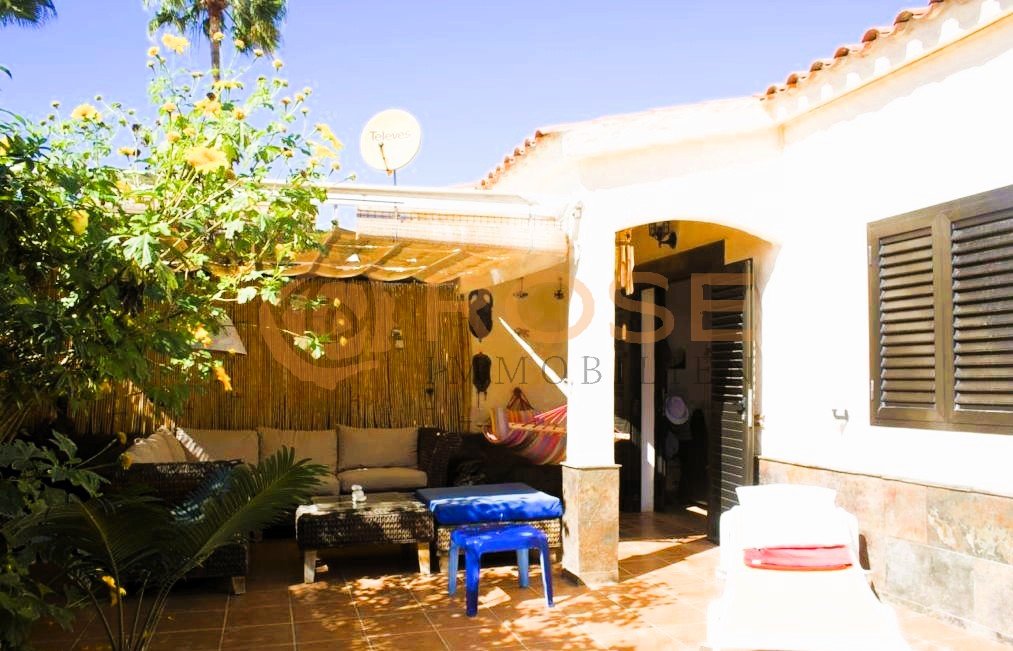 Perfekte Lage - Eck-Bungalow mit privatem Grundstück zu verkaufen Perfekte Lage - Eck-Bungalow mit privatem Grundstück zu verkaufen