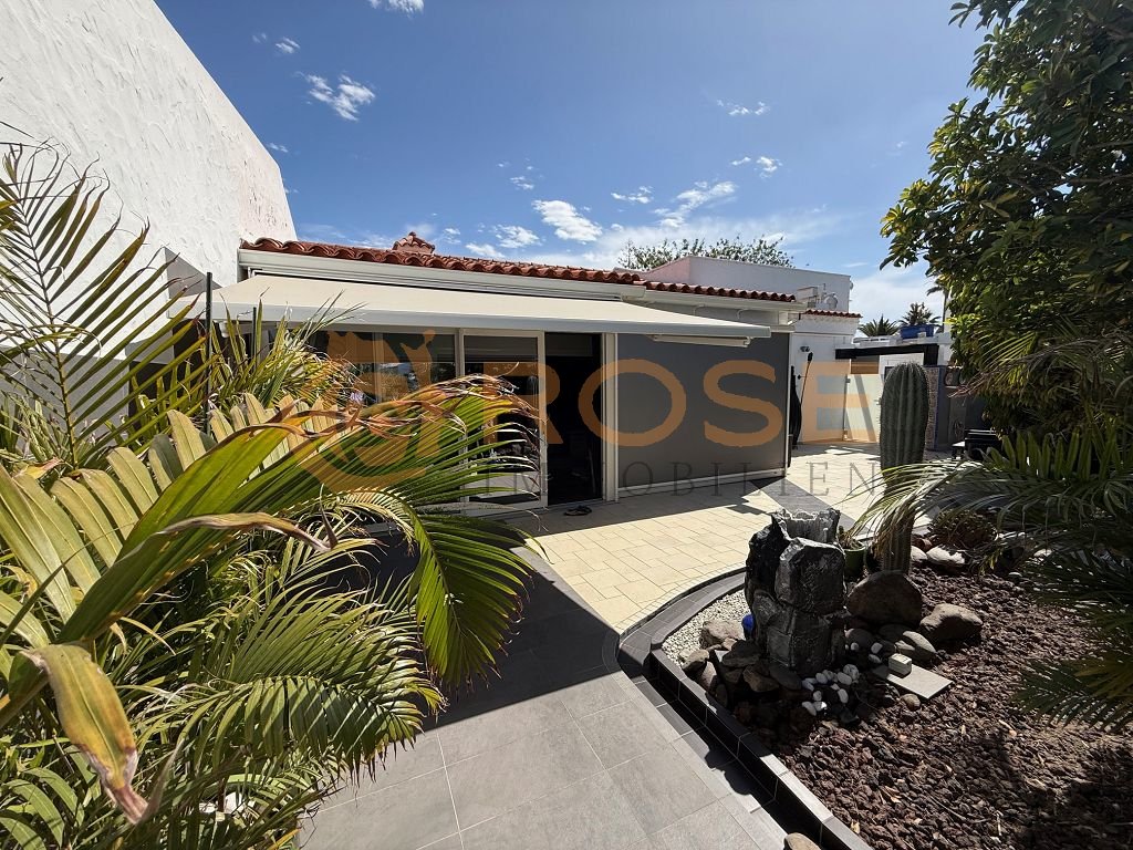 TOP-LAGE ! Bungalow mit großem Grundstück in Playa del Inglés TOP-LAGE ! Bungalow mit großem Grundstück in Playa del Inglés