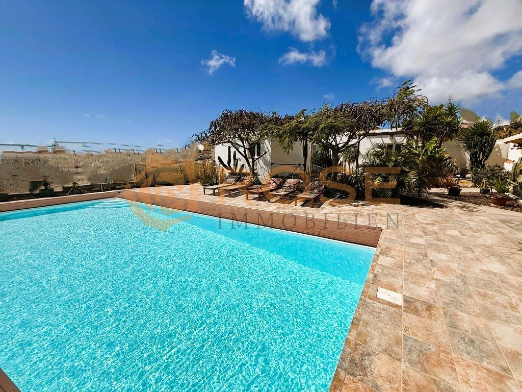 Ensemble im Landhausstil mit 4 Einheiten zu verkaufen Ensemble im Landhausstil mit 4 Einheiten zu verkaufen