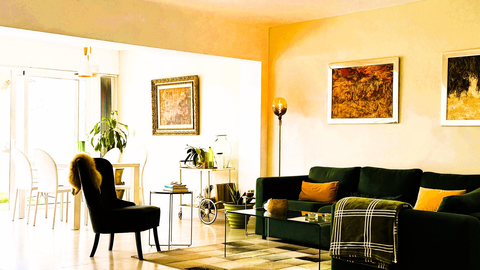 Exklusive Lage - Bungalow mit Schwimmbad zu verkaufen Exklusive Lage - Bungalow mit Schwimmbad zu verkaufen