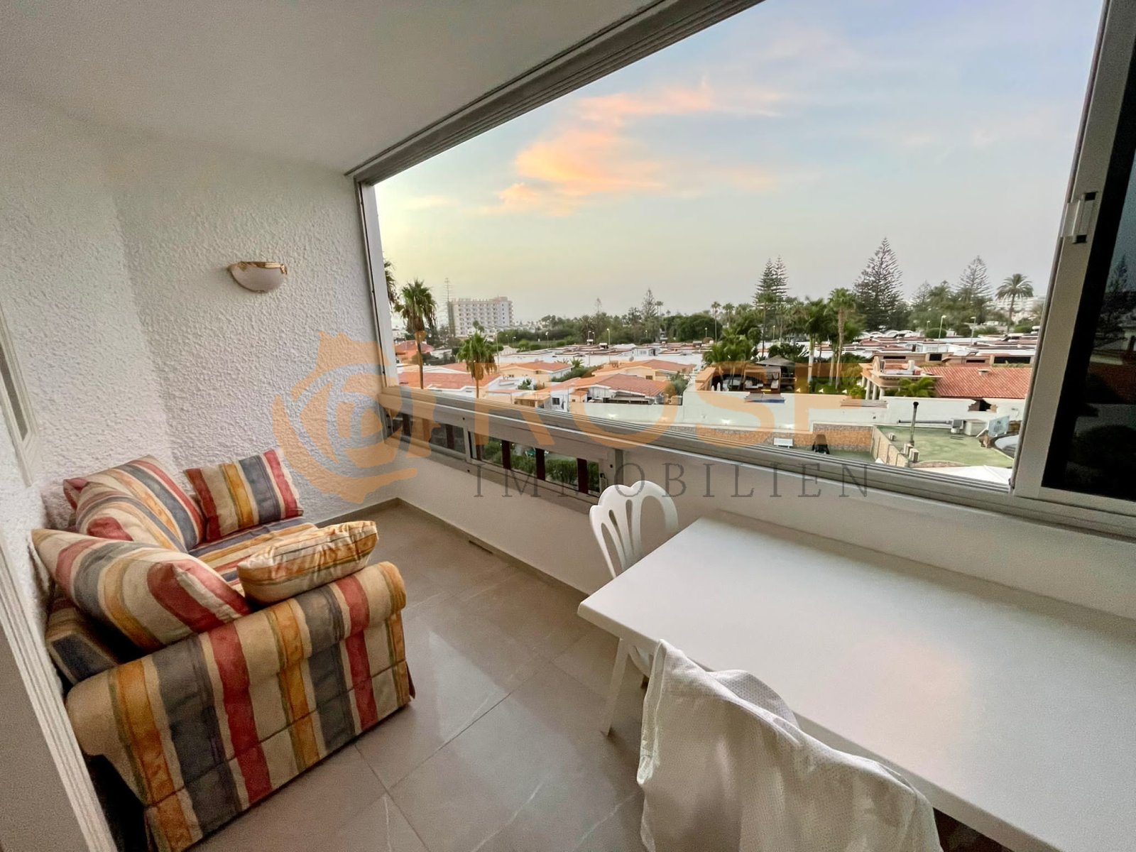Apartment mit entferntem Meerblick zu verkaufen Apartment mit entferntem Meerblick zu verkaufen